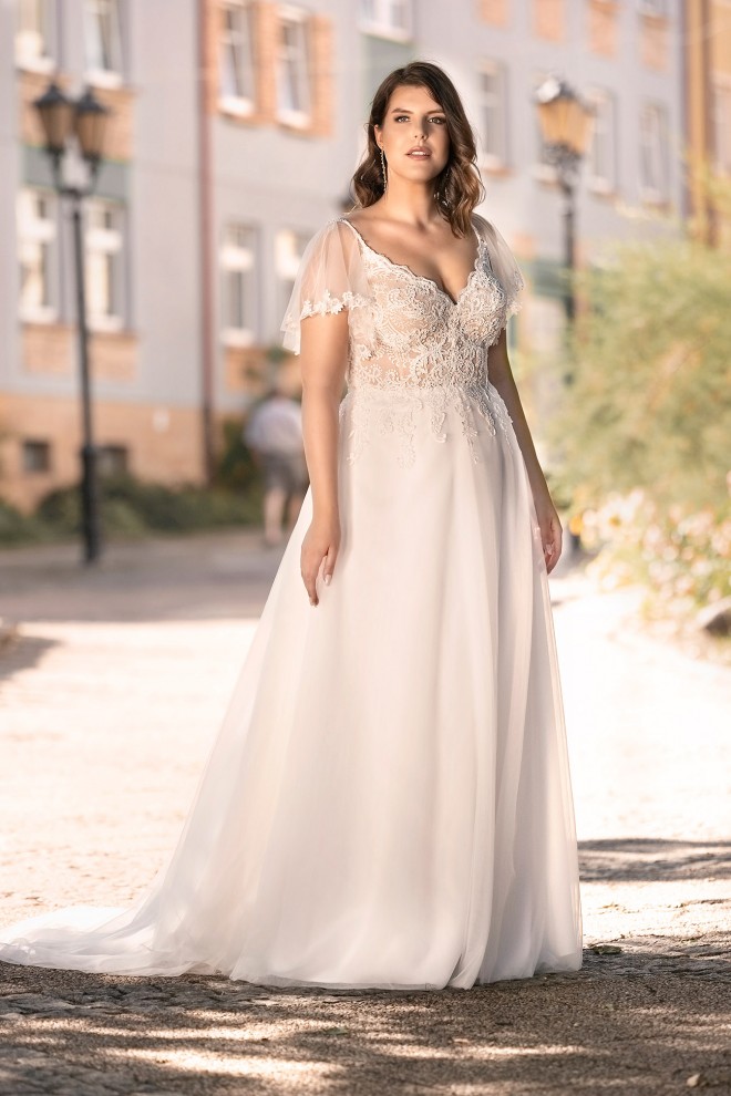 Wyprzedaż sukni ślubnej LO-282T Lovely 2022